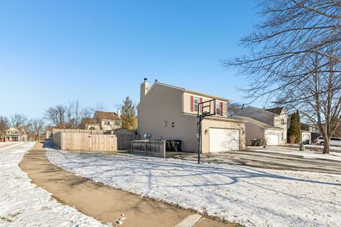 Tiny photo for 148 W Lindsay Drive, Round Lake Beach, IL 60073 (MLS # 12538110)