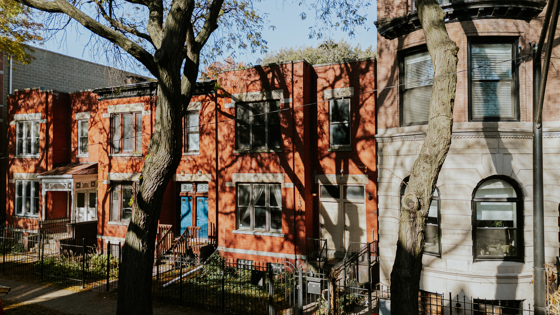 2130 W Potomac Avenue