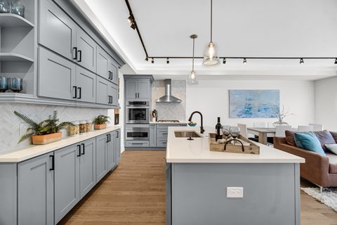 Tiny photo for 3105 S Giles Avenue #4S, Chicago, IL 60616 (MLS # 12538818)