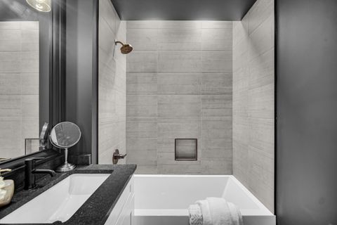 Tiny photo for 3105 S Giles Avenue #4S, Chicago, IL 60616 (MLS # 12538818)