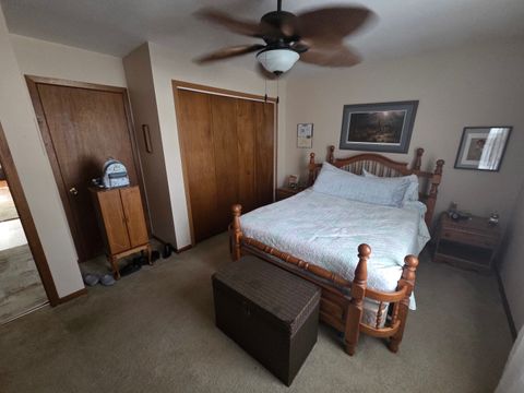 Tiny photo for 15 Ridgeland Avenue, Fox Lake, IL 60020 (MLS # 12624796)