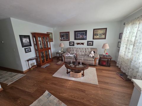 Tiny photo for 15 Ridgeland Avenue, Fox Lake, IL 60020 (MLS # 12624796)