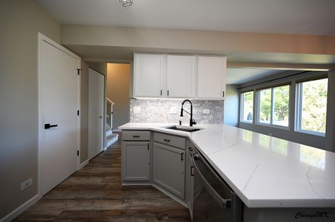 Tiny photo for 425 Locksley Drive, Streamwood, IL 60107 (MLS # 12615699)