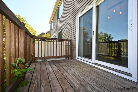 Tiny photo for 425 Locksley Drive, Streamwood, IL 60107 (MLS # 12615699)