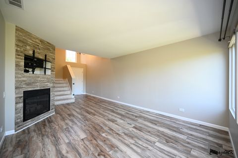 Tiny photo for 425 Locksley Drive, Streamwood, IL 60107 (MLS # 12615699)