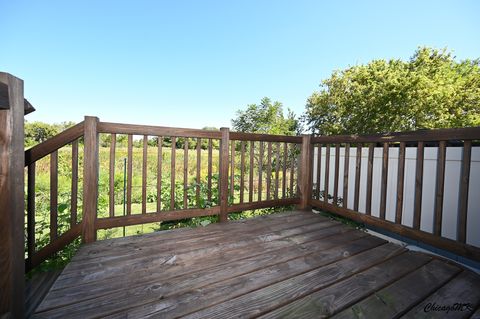 Tiny photo for 425 Locksley Drive, Streamwood, IL 60107 (MLS # 12615699)