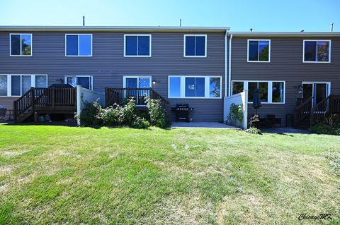 Tiny photo for 425 Locksley Drive, Streamwood, IL 60107 (MLS # 12615699)