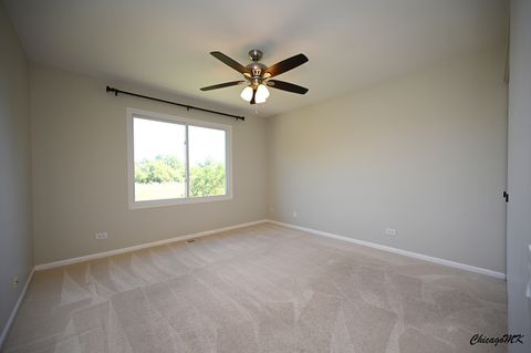 Tiny photo for 425 Locksley Drive, Streamwood, IL 60107 (MLS # 12615699)