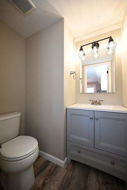 Tiny photo for 425 Locksley Drive, Streamwood, IL 60107 (MLS # 12615699)