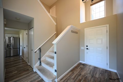 Tiny photo for 425 Locksley Drive, Streamwood, IL 60107 (MLS # 12615699)