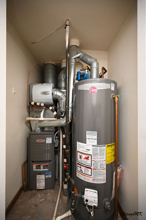 Tiny photo for 425 Locksley Drive, Streamwood, IL 60107 (MLS # 12615699)