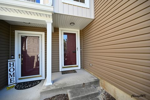 Tiny photo for 425 Locksley Drive, Streamwood, IL 60107 (MLS # 12615699)