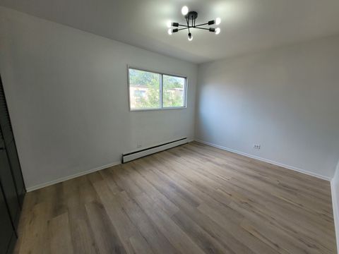 Tiny photo for 2402 Algonquin Road #9, Rolling Meadows, IL 60008 (MLS # 12435914)