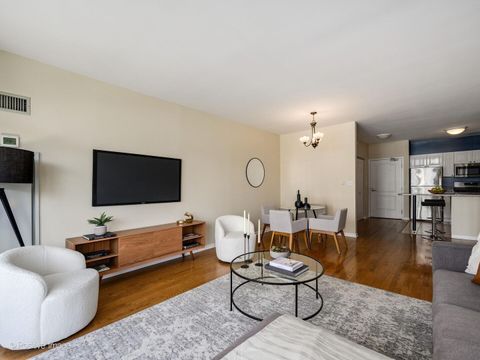 Tiny photo for 21 W Chestnut Street #901, Chicago, IL 60610 (MLS # 12627607)