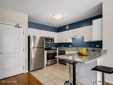 Tiny photo for 21 W Chestnut Street #901, Chicago, IL 60610 (MLS # 12627607)