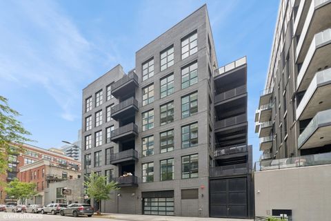 128 S Green Street 5AB Chicago IL 60607