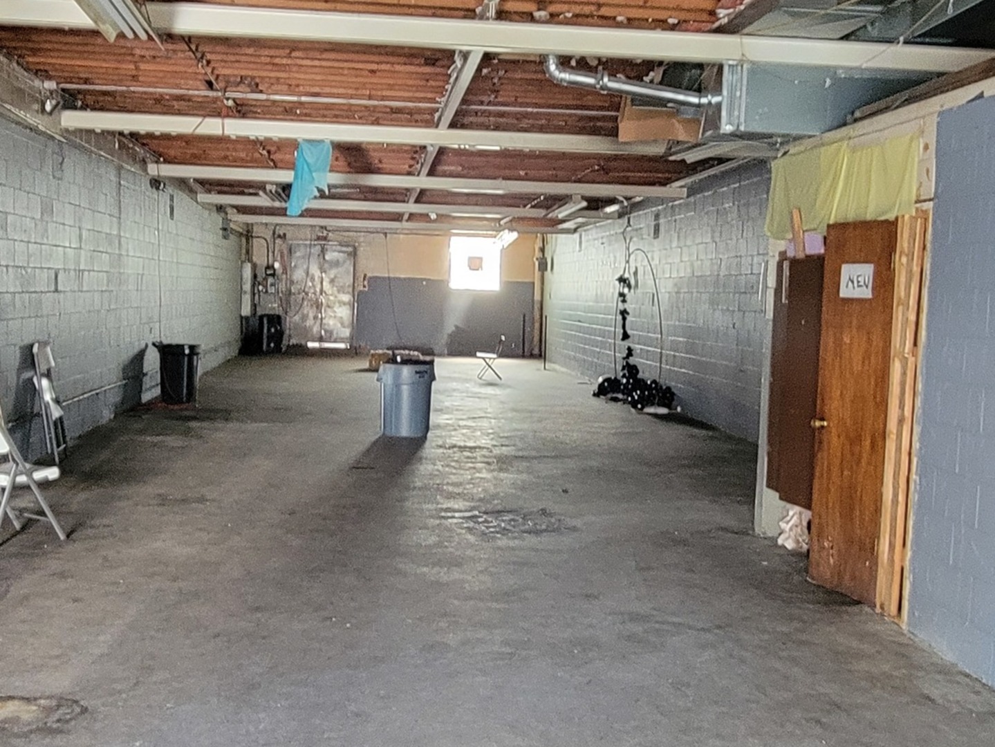 4447 W Belmont Avenue