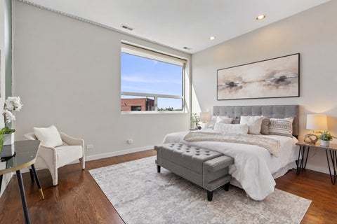 Tiny photo for 1750 N Clybourn Avenue #402, Chicago, IL 60614 (MLS # 12772044)