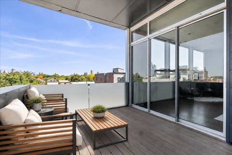 Tiny photo for 1750 N Clybourn Avenue #402, Chicago, IL 60614 (MLS # 12772044)