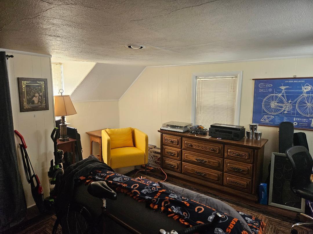 436 Barrington Avenue