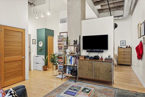 Tiny photo for 1645 W OGDEN Avenue #634, Chicago, IL 60612 (MLS # 12600075)