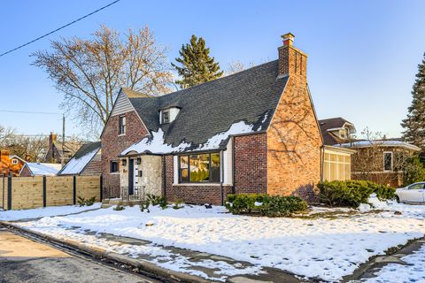 Tiny photo for 9001 S Claremont Avenue, Chicago, IL 60643 (MLS # 12548747)