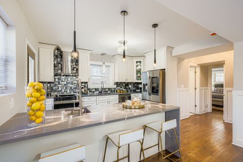 Tiny photo for 9001 S Claremont Avenue, Chicago, IL 60643 (MLS # 12548747)