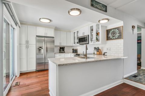 Tiny photo for 705 COLBY Court, Gurnee, IL 60031 (MLS # 12580301)