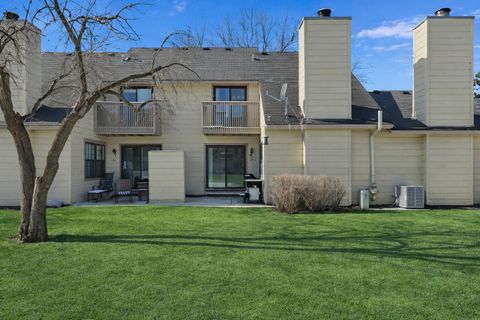 Tiny photo for 705 COLBY Court, Gurnee, IL 60031 (MLS # 12580301)