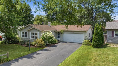 Tiny photo for 306 Pin Oak Drive, North Aurora, IL 60542 (MLS # 12722013)