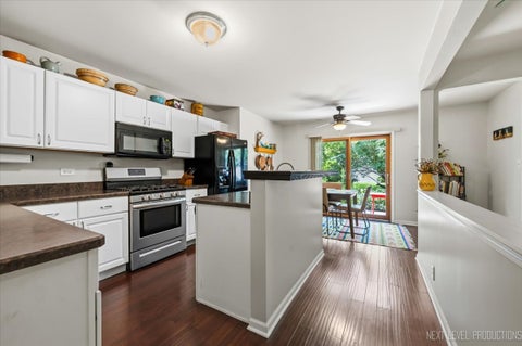 Tiny photo for 306 Pin Oak Drive, North Aurora, IL 60542 (MLS # 12722013)