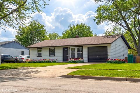 Photo of 115 Fairlane Drive, Joliet, IL 60435 (MLS # 12603021)