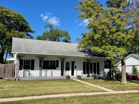 Tiny photo for 304 Andover Court, Streamwood, IL 60107 (MLS # 12766916)
