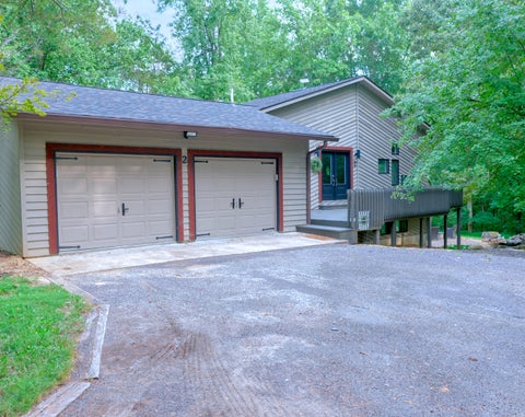 Tiny photo for 2 Trillium Lane, Murphysboro, IL 62966 (MLS # 12715915)