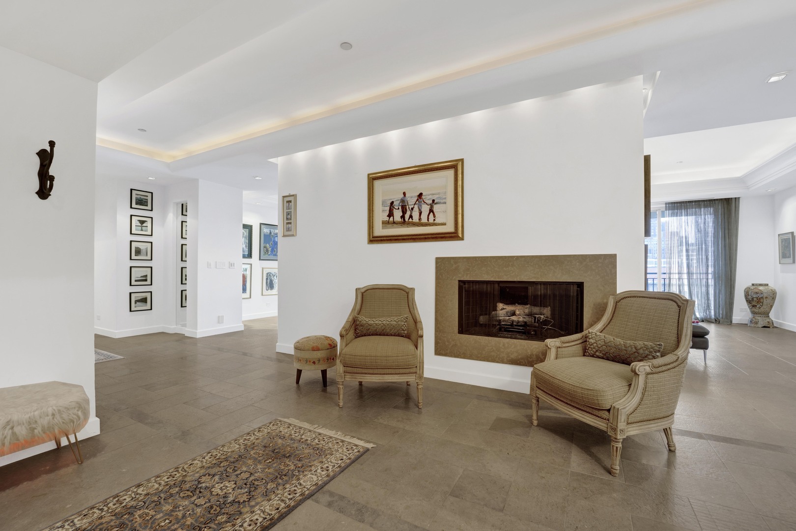 55 W DELAWARE Place 1120