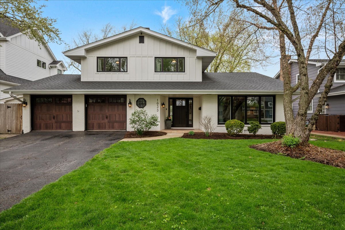 1033 Royal Saint George Drive