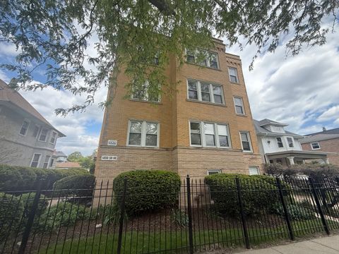 Photo of 4856 W WARNER Avenue #2N, Chicago, IL 60641 (MLS # 12642948)