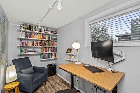 Tiny photo for 6323 N Kirkwood Avenue, Chicago, IL 60646 (MLS # 12618151)