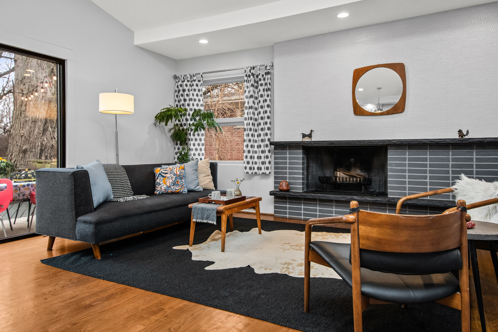 6323 N Kirkwood Avenue