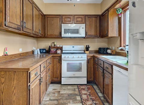 Tiny photo for 435 Forest Trail, Oak Brook, IL 60523 (MLS # 12684078)