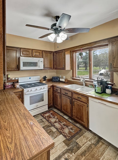 Tiny photo for 435 Forest Trail, Oak Brook, IL 60523 (MLS # 12684078)