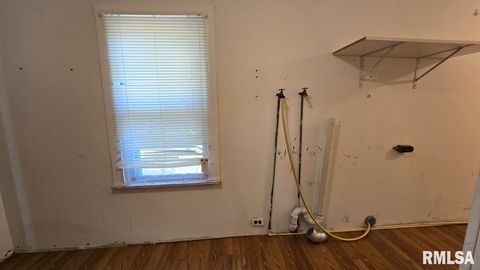 Tiny photo for 650 Old Route 146 Loop, Vienna, IL 62995 (MLS # EB459706)