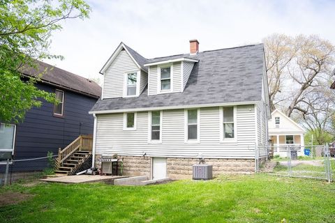 Tiny photo for 1194 23RD Street, Moline, IL 61265 (MLS # 12650177)