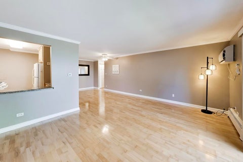 Tiny photo for 906 W Alleghany Drive #1B, Arlington Heights, IL 60004 (MLS # 12659589)