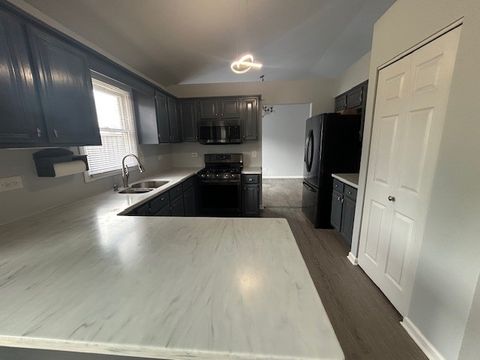 Tiny photo for 24014 W Heather Court, Plainfield, IL 60585 (MLS # 12628424)
