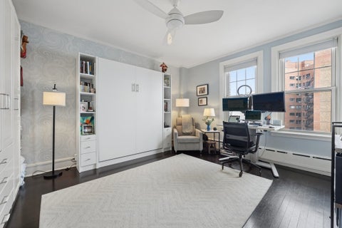 Tiny photo for 5000 S East End Avenue #15C, Chicago, IL 60615 (MLS # 12761034)