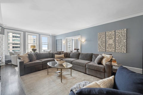 Tiny photo for 5000 S East End Avenue #15C, Chicago, IL 60615 (MLS # 12761034)