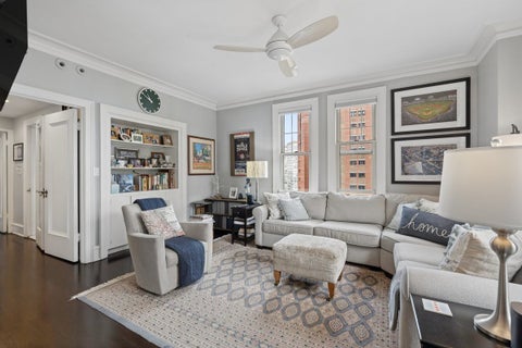 Tiny photo for 5000 S East End Avenue #15C, Chicago, IL 60615 (MLS # 12761034)