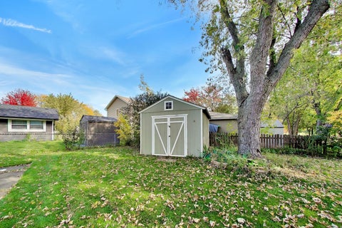 Tiny photo for 713 Slingerland Drive, Schaumburg, IL 60193 (MLS # 12794931)