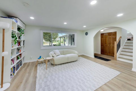 Tiny photo for 713 Slingerland Drive, Schaumburg, IL 60193 (MLS # 12794931)